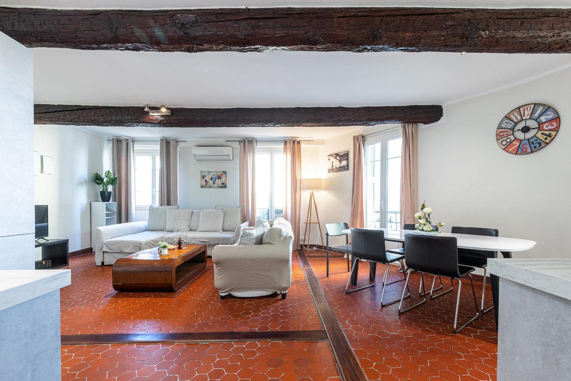 Large 3 Bdr Old Town - Ac Διαμέρισμα Νίκαια Εξωτερικό φωτογραφία